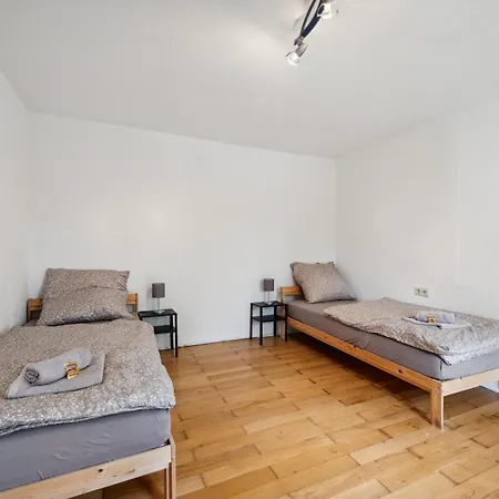 Apartment Ferienapartments Am Neckar Zizshausen *