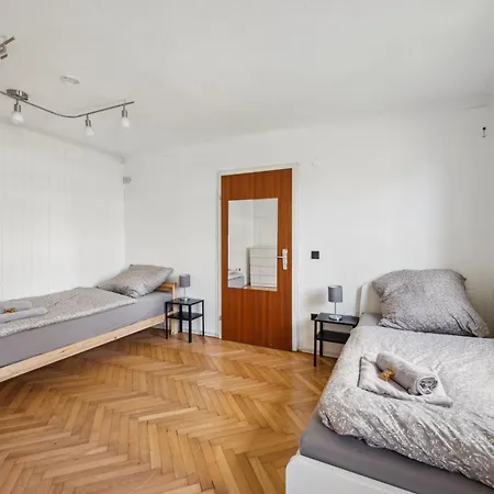 Apartment Ferienapartments Am Neckar Zizshausen *